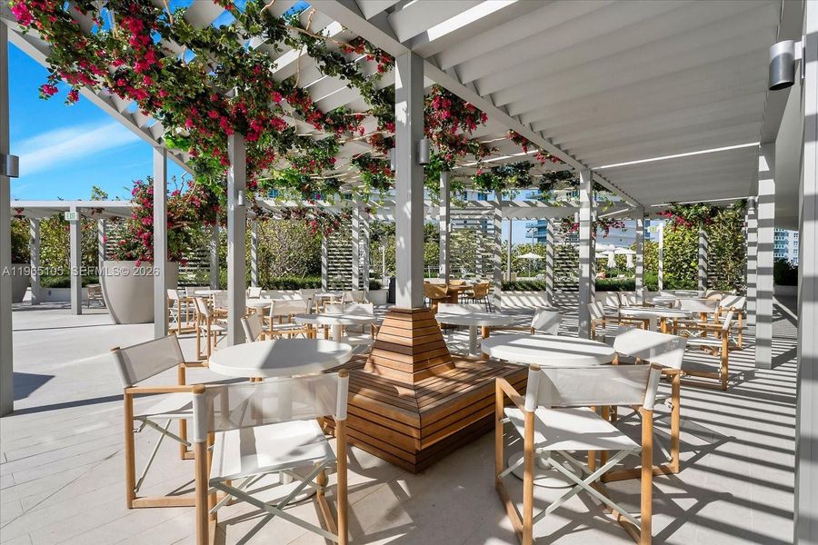 Community amenities in , Miami Beach (Image 54).