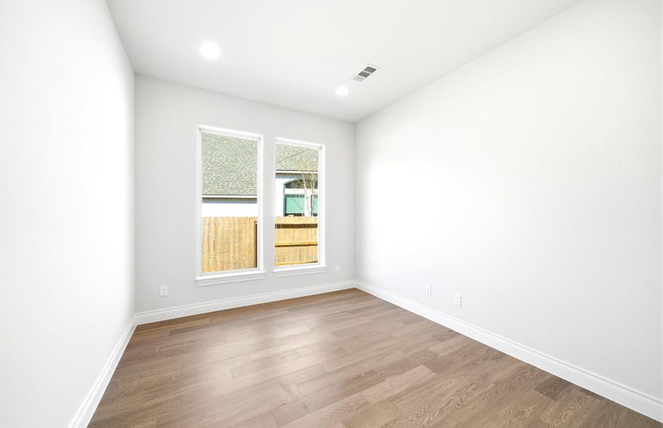 Spacious, unfurnished interior of a new home in Artavia 70′, Conroe (Image 18).