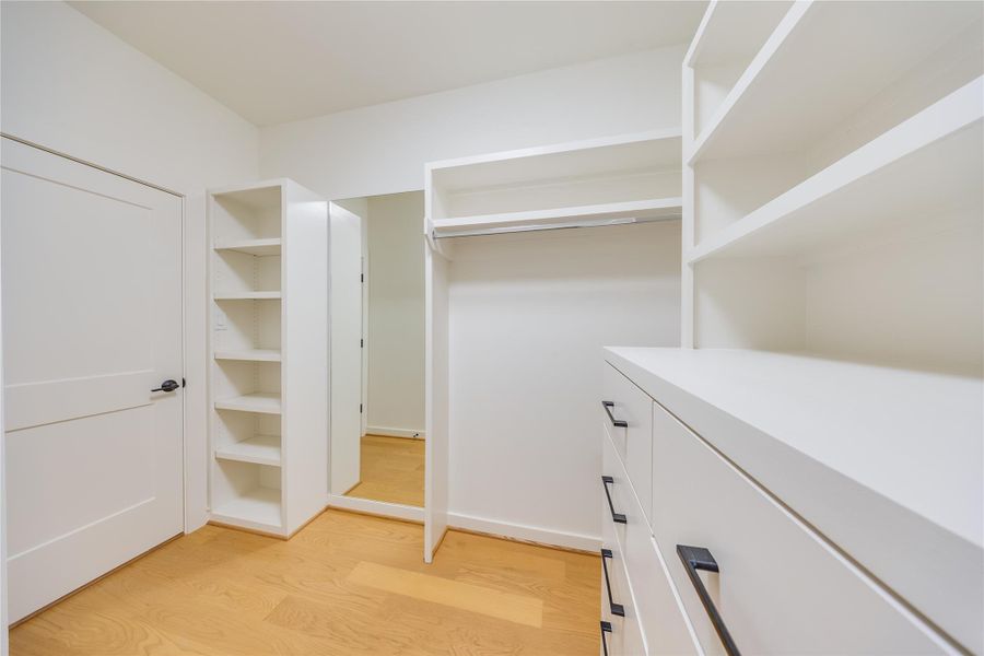 Image 48 of a home in .