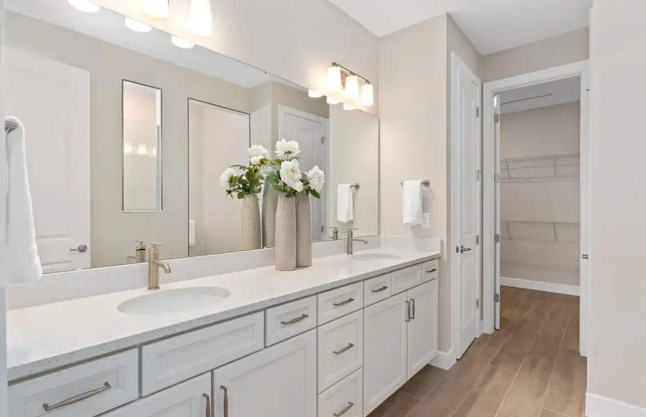 Representative furnished interior of a home built from the Ashby Grand by Pulte Homes in Stonehill, Howey-in-the-Hills (Image 10).