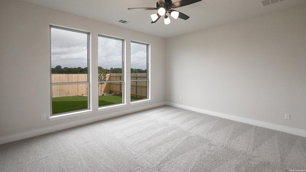 Spacious, unfurnished interior of a new home in Legacy at Lake Dunlap, New Braunfels (Image 13).