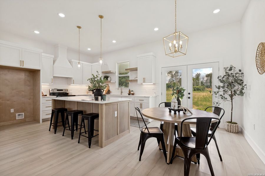 Furnished interior view inside a new home in , Atascosa (Image 18).