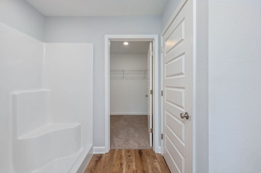 Spacious, unfurnished interior of a new home in , Crestview (Image 27).