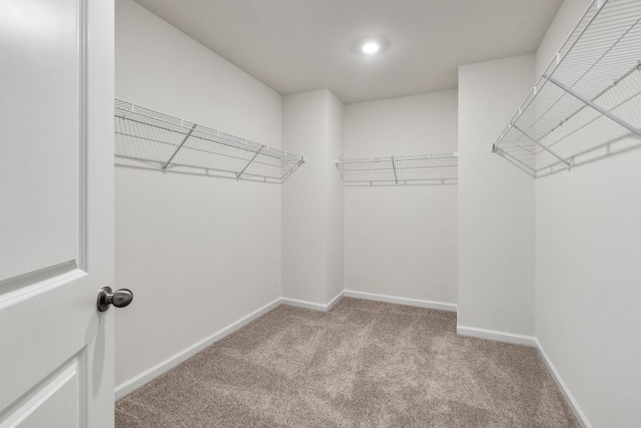 Spacious, unfurnished interior of a new home in Oakley Pointe, Moncks Corner (Image 35).