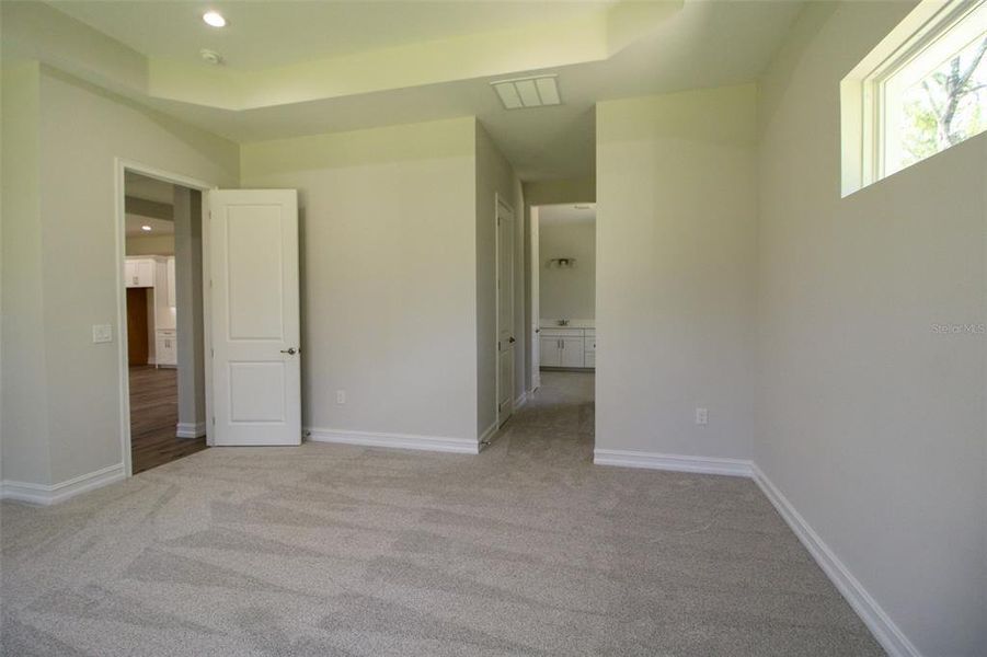 Spacious, unfurnished interior of a new home in Southern Hills Plantation, Brooksville (Image 20). Spacious, unfurnished interior of a new home in Southern Hills Plantation, Brooksville (Image 20).