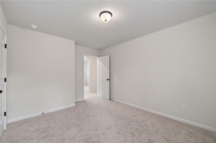Spacious, unfurnished interior of a new home in , Loganville (Image 23).