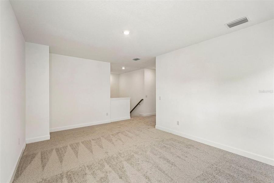 Spacious, unfurnished interior of a new home in Tiburon, Nokomis (Image 42).