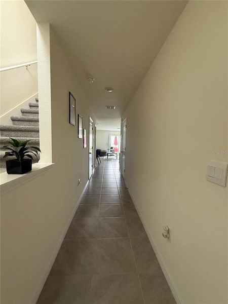Spacious, unfurnished interior of a new home in , Ocala (Image 12).