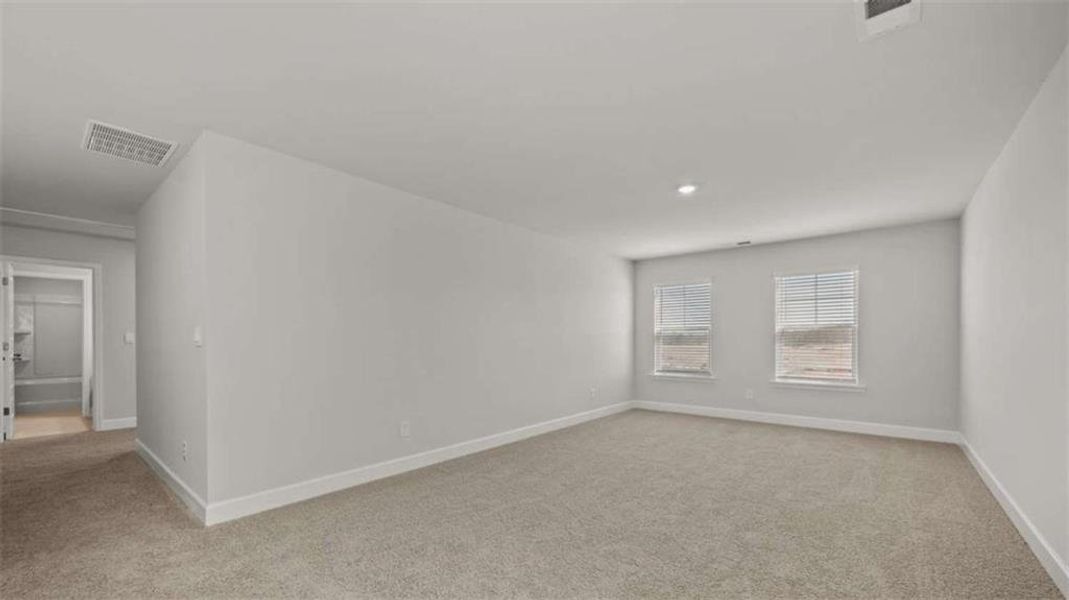Spacious, unfurnished interior of a new home in Heritage Pointe, Senoia (Image 21). Spacious, unfurnished interior of a new home in Heritage Pointe, Senoia (Image 21).