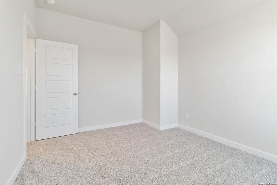 Spacious, unfurnished interior of a new home in Willow Point, San Antonio (Image 18).