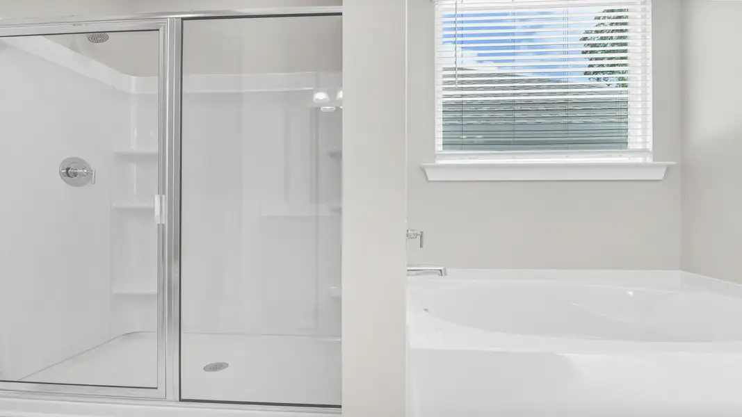 Representative furnished interior of a home built from the EATON by D.R. Horton in Shell Pointe, Gilbert (Image 7). Representative furnished interior of a home built from the EATON by D.R. Horton in Shell Pointe, Gilbert (Image 7).