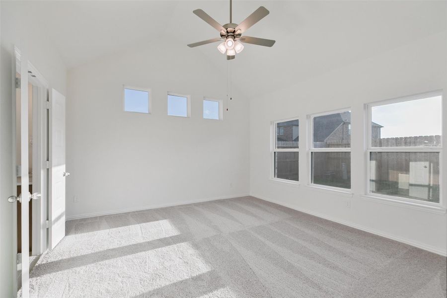 Spacious, unfurnished interior of a new home in Brookewater, Rosenberg (Image 26).