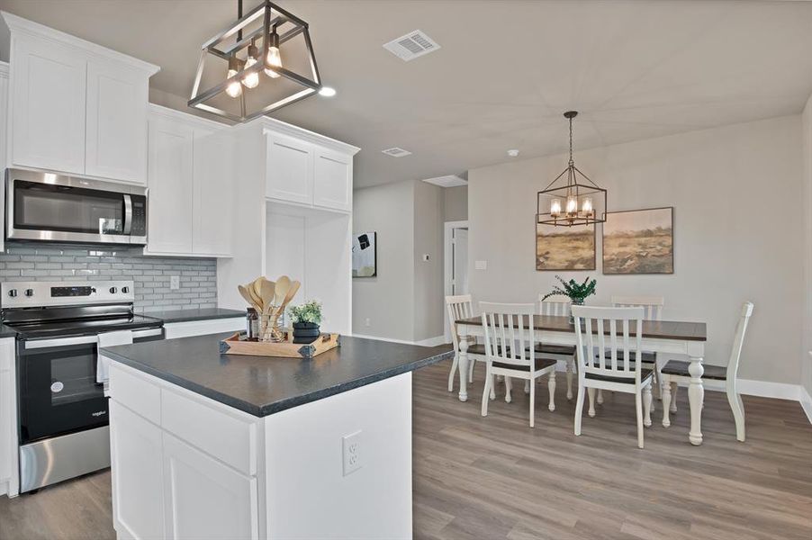 Furnished interior view inside a new home in , Itasca (Image 5). Furnished interior view inside a new home in , Itasca (Image 5).