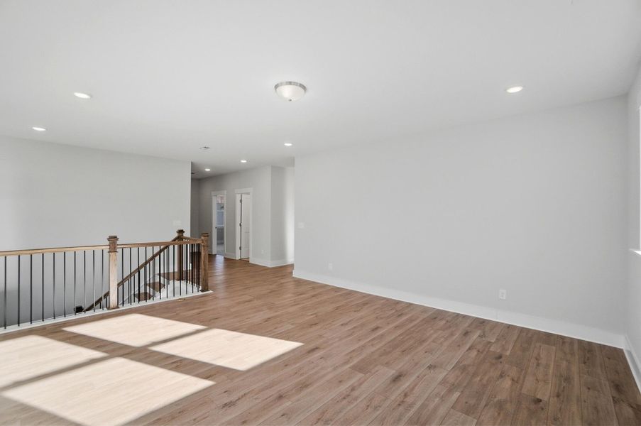 Spacious, unfurnished interior of a new home in Rone Creek, Waxhaw (Image 64).