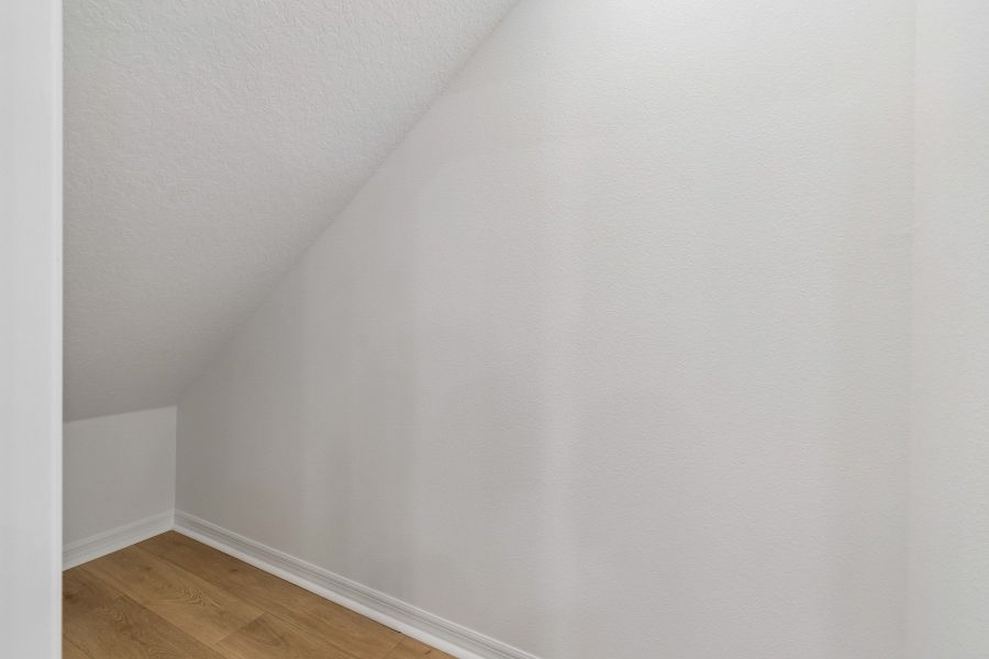Spacious, unfurnished interior of a new home in Baldwin Crossing 16', Orlando (Image 19).