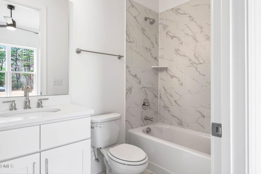 14-web-or-mls-7829 Penny Road (17 of 59) 14-web-or-mls-7829 Penny Road (17 of 59)