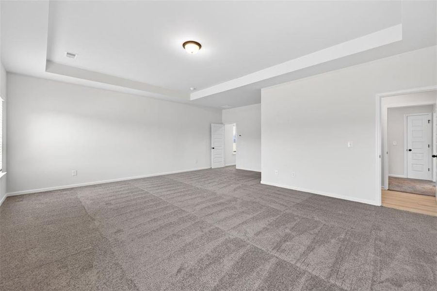 Spacious, unfurnished interior of a new home in Allen Manor, Hoschton (Image 20).