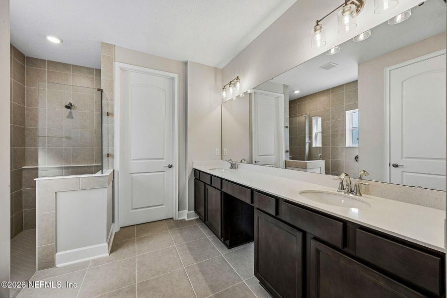 Furnished interior view inside a new home in , Jacksonville (Image 7).