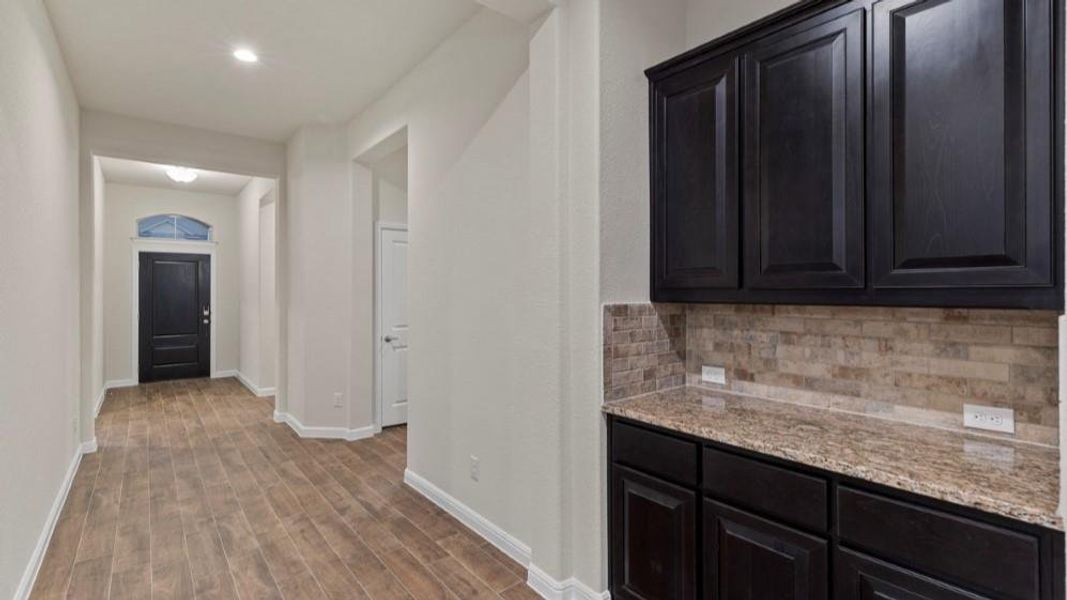 Furnished interior view inside a new home in Lakeview Pointe, Grand Prairie (Image 11).