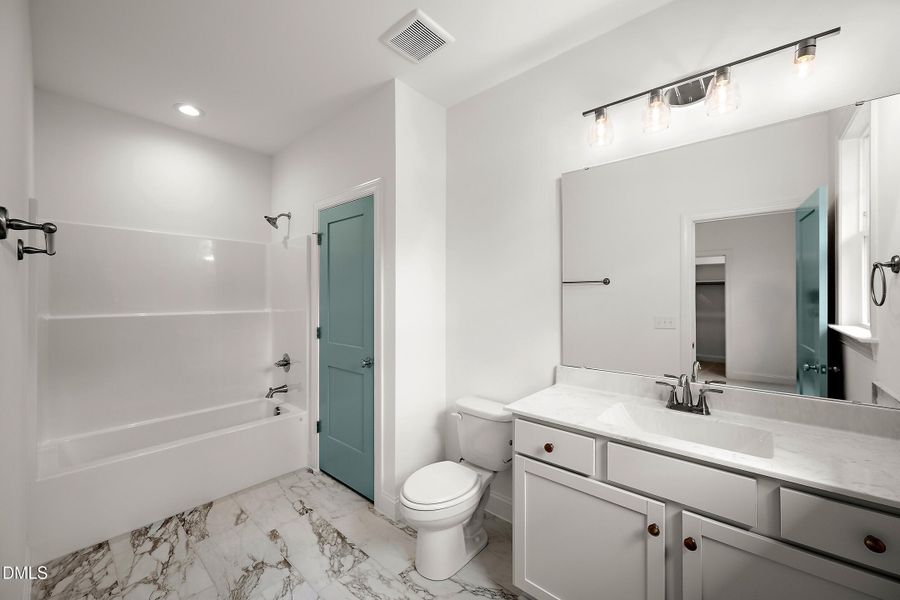 8DBA9C78-79DC-4A42-B9FF-782322EE537B