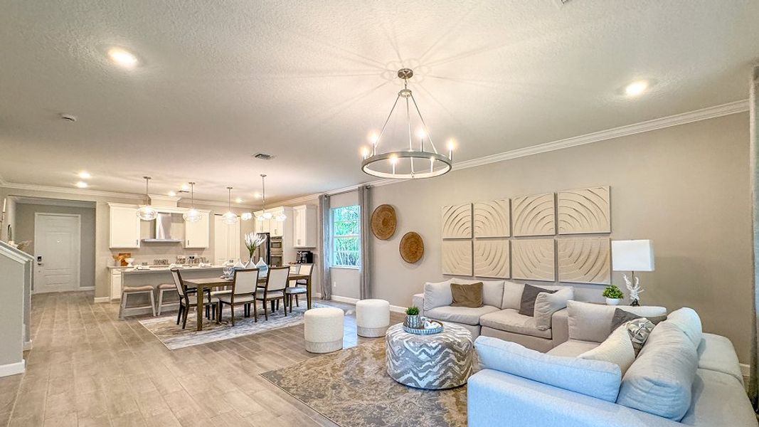 3237 Holly Great 1of2 F1