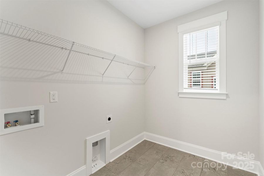 Spacious, unfurnished interior of a new home in Riverwalk, Rock Hill (Image 24).