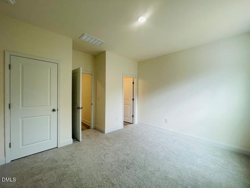 Screenshot 2025-11-03 122010