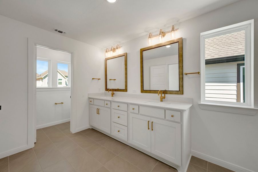 Owner's Bath