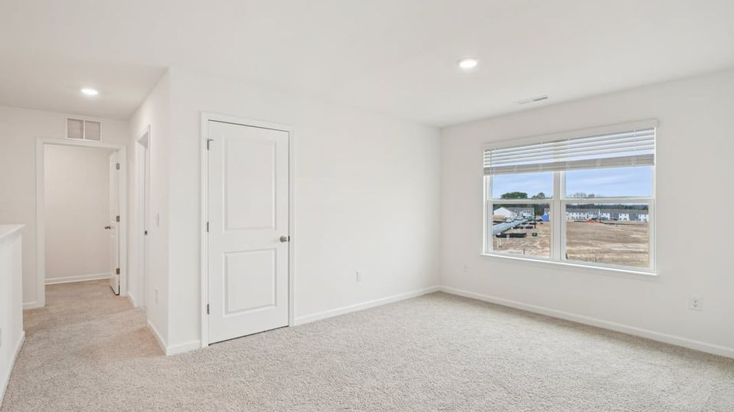 Spacious, unfurnished interior of a new home in The Reserve at Prestleigh, Wake Forest (Image 20). Spacious, unfurnished interior of a new home in The Reserve at Prestleigh, Wake Forest (Image 20).