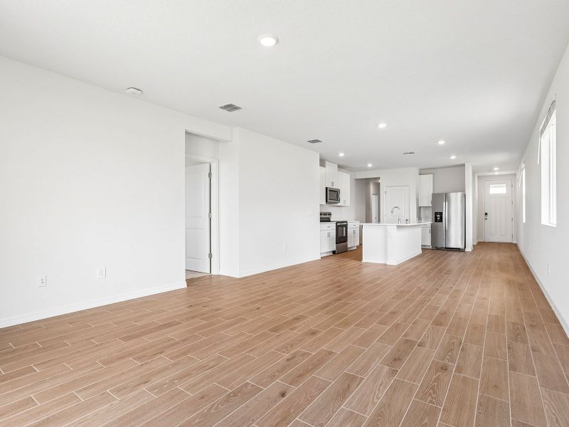 Spacious, unfurnished interior of a new home in Benton Hills - Premier Series, Brooksville (Image 11).