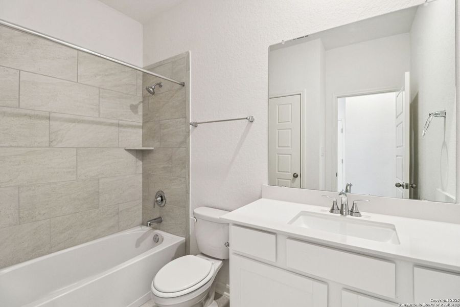 Furnished interior view inside a new home in Arcadia Ridge - Premier Series, San Antonio (Image 5). Furnished interior view inside a new home in Arcadia Ridge - Premier Series, San Antonio (Image 5).