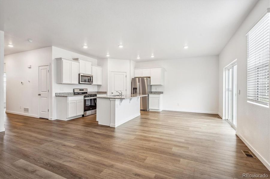 Image 22 of a home in Mountain View Ranch.