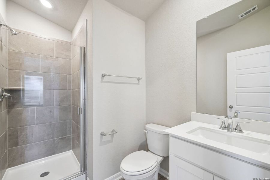 Furnished interior view inside a new home in Thomas Pond, San Antonio (Image 13).