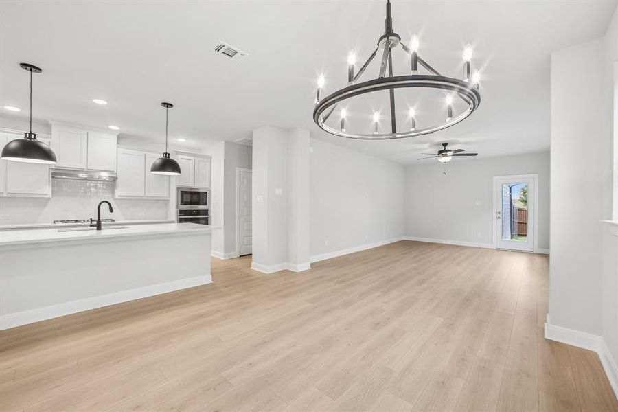 Spacious, unfurnished interior of a new home in Karis - Cottage Series, Crowley (Image 23).