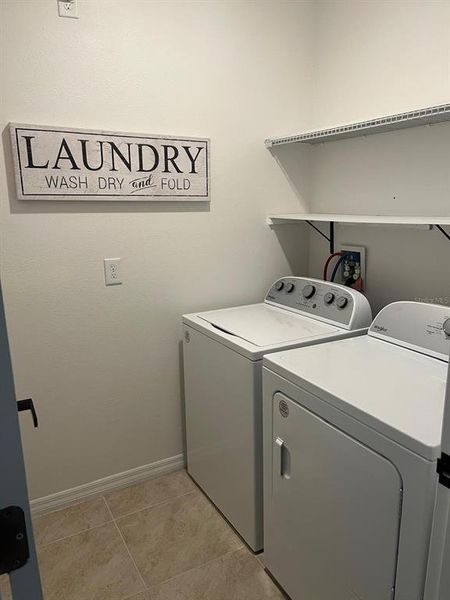 Close-up of interior finishes inside a home in Kindred, Kissimmee (Image 16).
