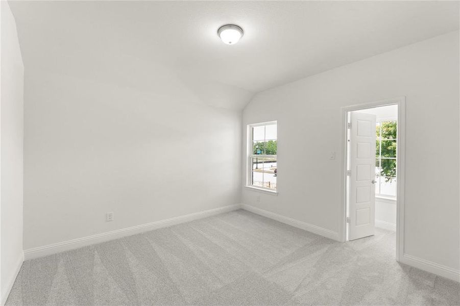 Spacious, unfurnished interior of a new home in Heartland, Heartland (Image 20).