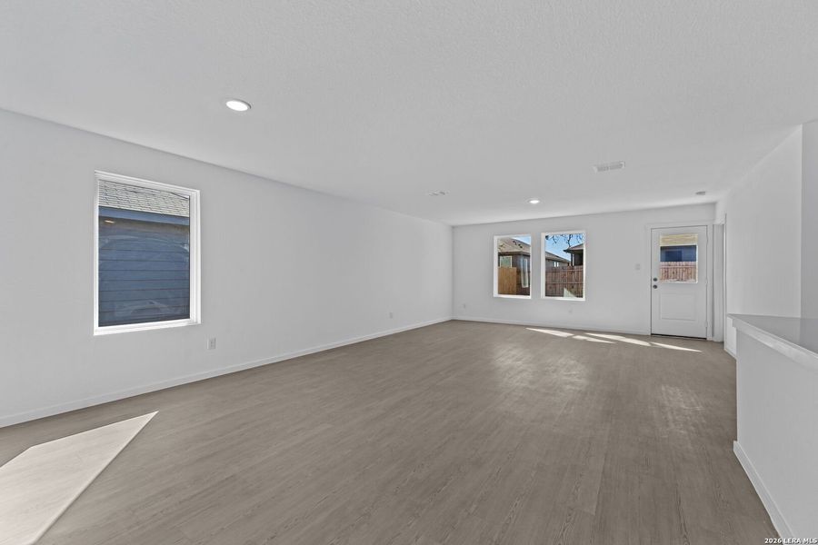 Spacious, unfurnished interior of a new home in Friendship Oaks, Fredericksburg (Image 14). Spacious, unfurnished interior of a new home in Friendship Oaks, Fredericksburg (Image 14).