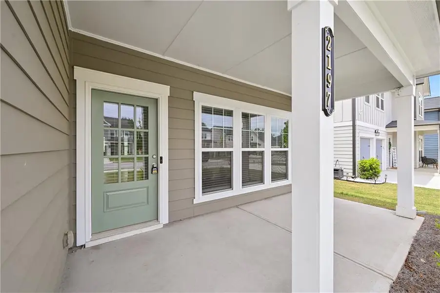 Exterior details and patio area of a home in , Conyers (Image 21).