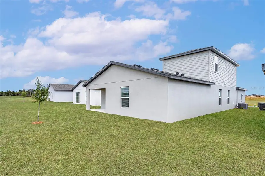 Exterior details and patio area of a home in Fulton Meadows, Lakeland (Image 2).