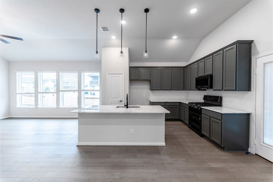 Furnished interior view inside a new home in Homestead, Schertz (Image 6).