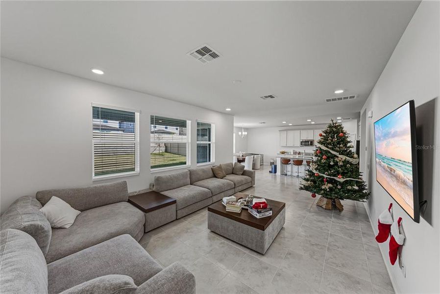 Furnished interior view inside a new home in Epperson, Wesley Chapel (Image 8). Furnished interior view inside a new home in Epperson, Wesley Chapel (Image 8).