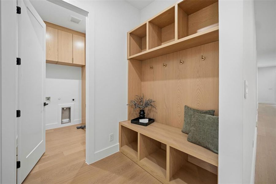 Furnished interior view inside a new home in , Dallas (Image 15).
