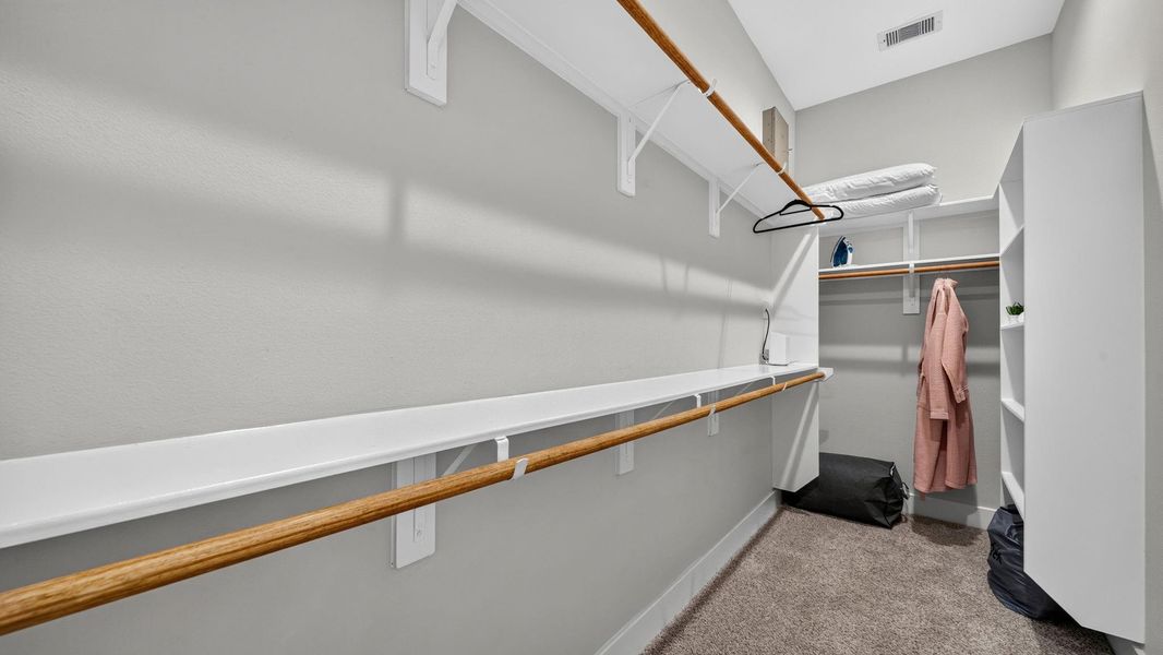 Image 32 of a home in Highland Heights.