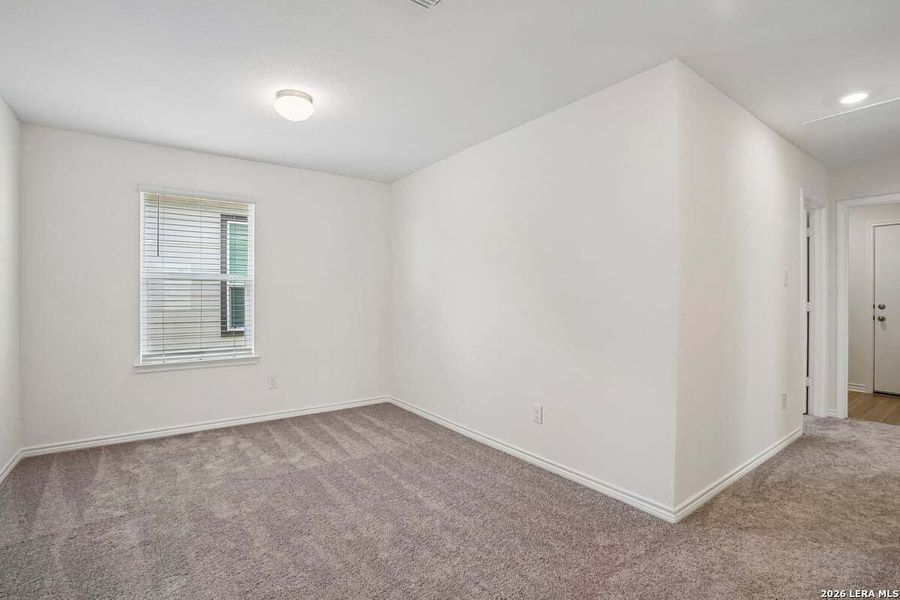 Spacious, unfurnished interior of a new home in Southton Cove, Elmendorf (Image 11).