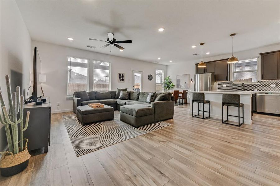 Furnished interior view inside a new home in , Fort Worth (Image 28). Furnished interior view inside a new home in , Fort Worth (Image 28).