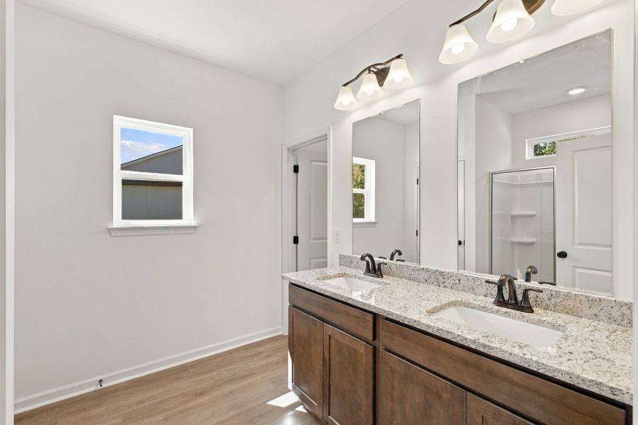 Furnished interior view inside a new home in Laurelwood Park, Gallatin (Image 9).