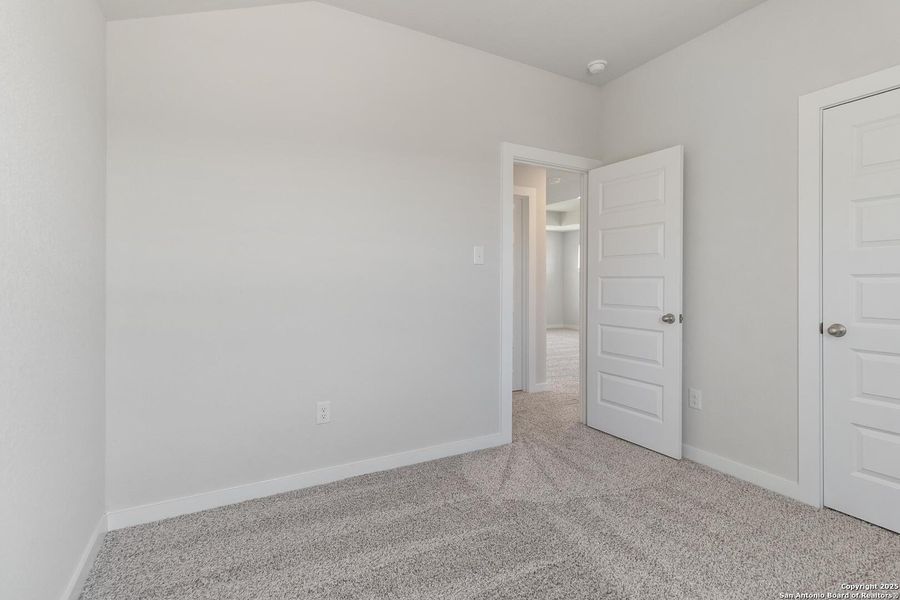 Spacious, unfurnished interior of a new home in Applewhite Meadows, San Antonio (Image 18).