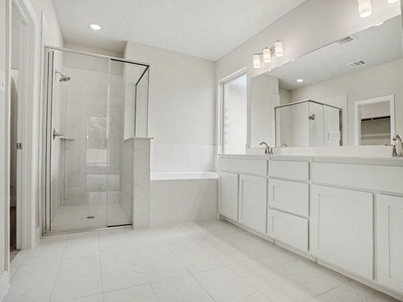 Furnished interior view inside a new home in Cole Crossing Estates, DeSoto (Image 7).
