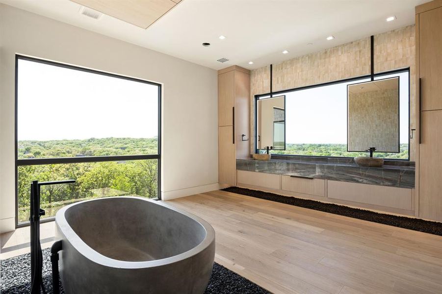 Image 37 of a home in .