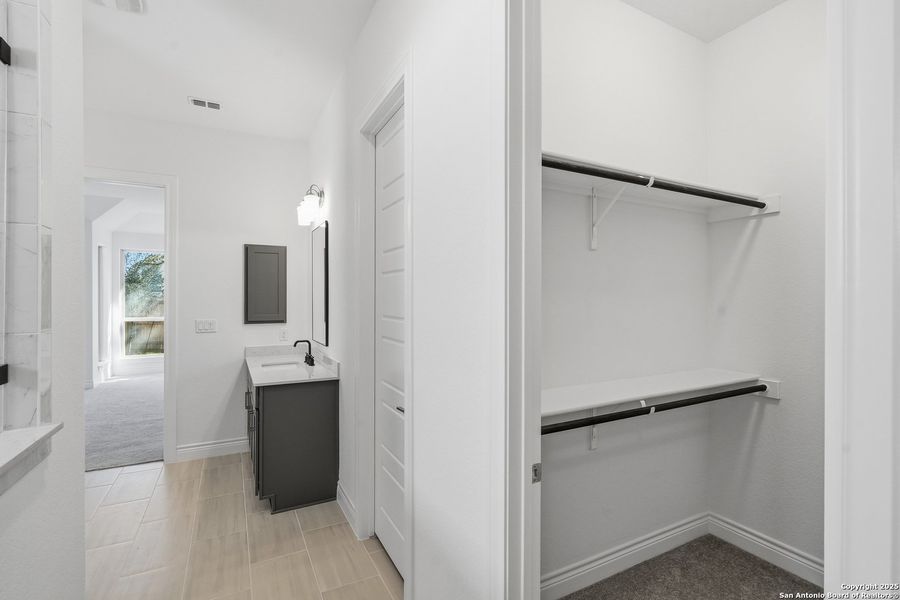 Furnished interior view inside a new home in Bison Ridge, San Antonio (Image 13). Furnished interior view inside a new home in Bison Ridge, San Antonio (Image 13).